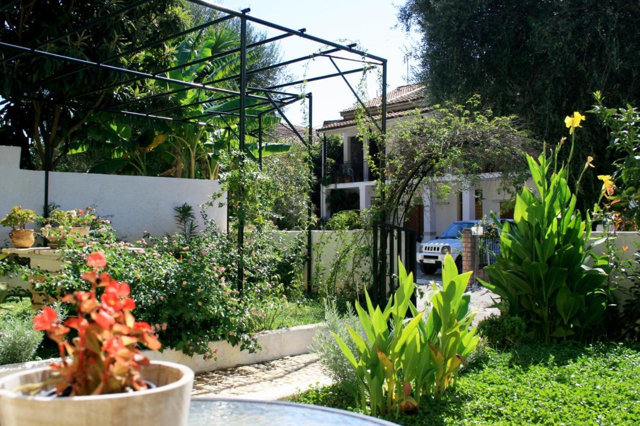 Fotini'S House Apartment Ipsos Ngoại thất bức ảnh
